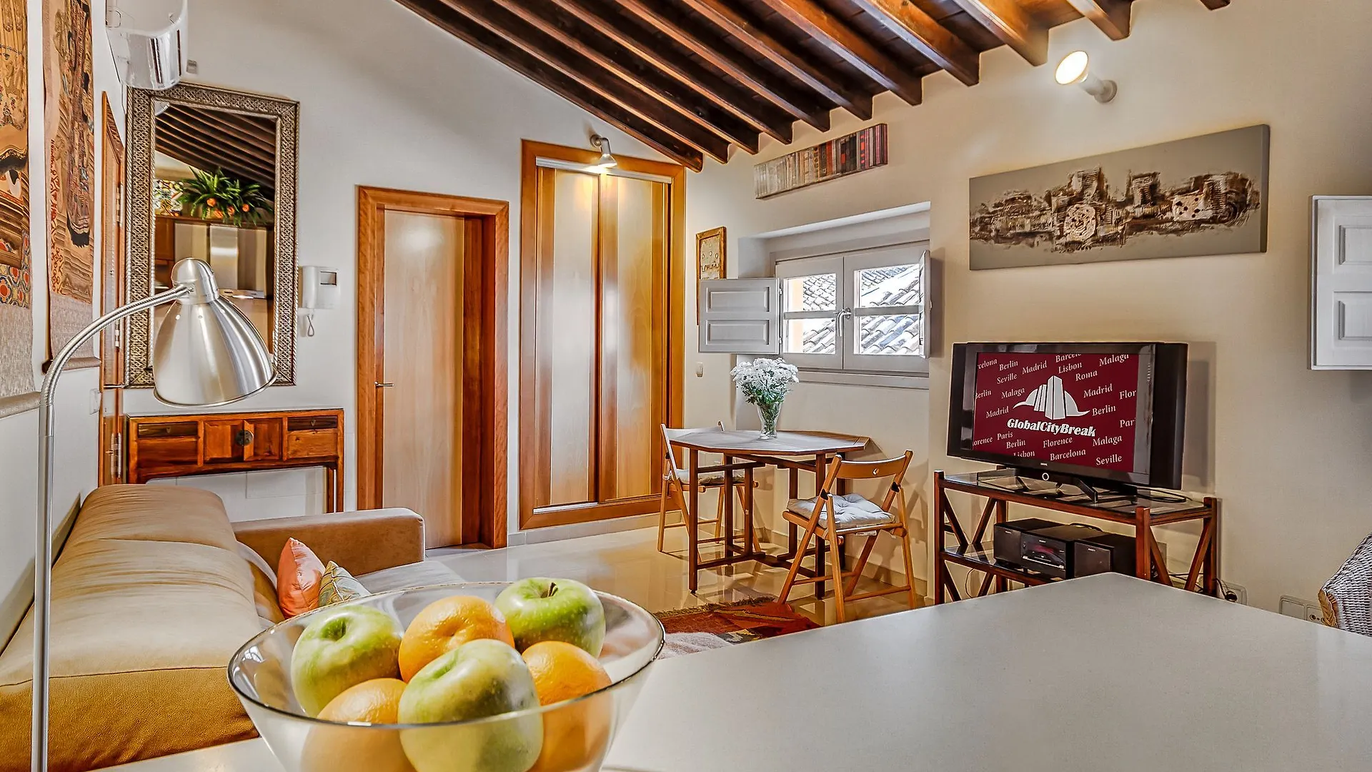 Apartamento Mitjana Málaga 0*,  İspanya